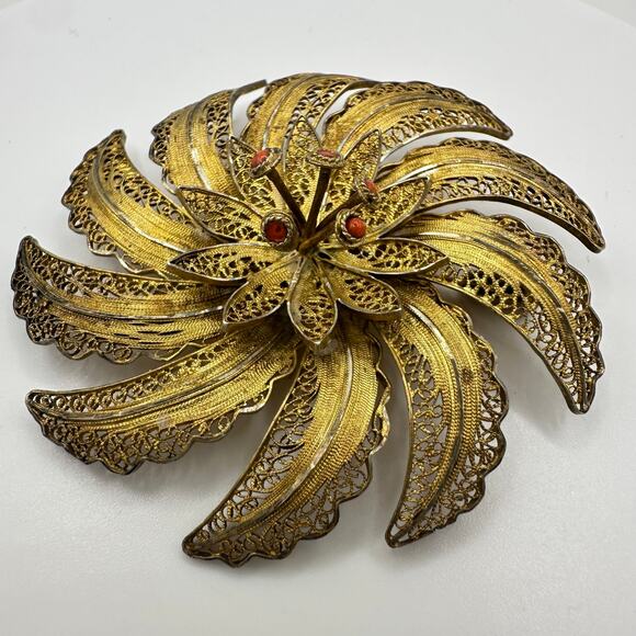 Vintage 900 silver gold vermeil filigree genuine red coral flower floral brooch - Picture 5 of 9